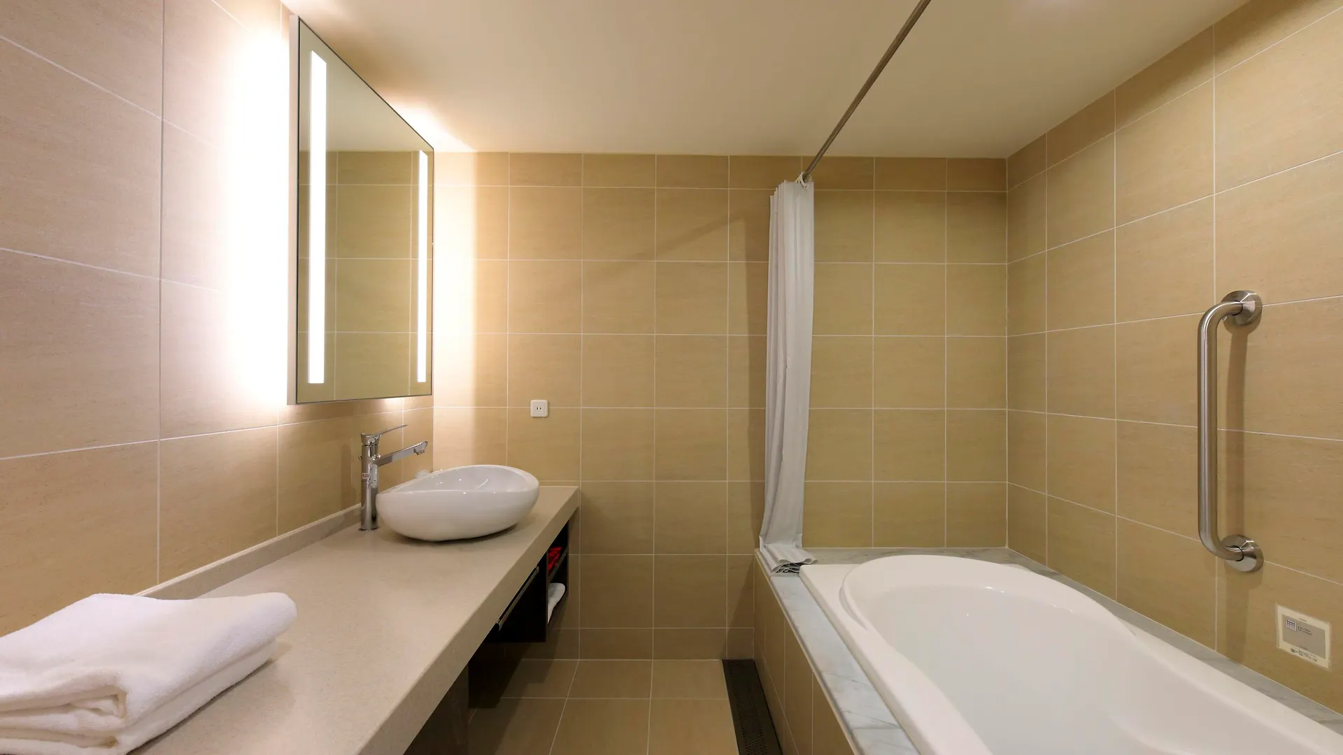 Hoshino Resorts L'Hotel De Hiei Kyoto 4*,